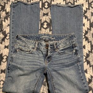 American Eagle Outfitters Women's Medium Blue Straight Leg Jeans